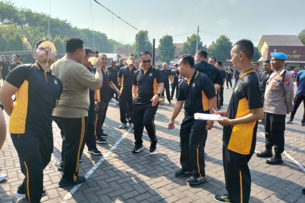 Polres Pasuruan Pererat Hubungan dengan Masyarakat Lewat Lomba HUT RI ke-80