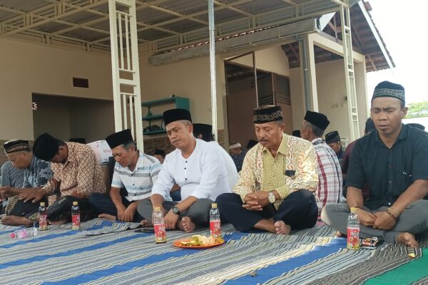 Hingga Masuk Bulan ke-15 Warga Dusun Banjarsari Desa Kedunglengkong Tetap Istiqomah Laksanakan Kenduri dan Kirim Doa