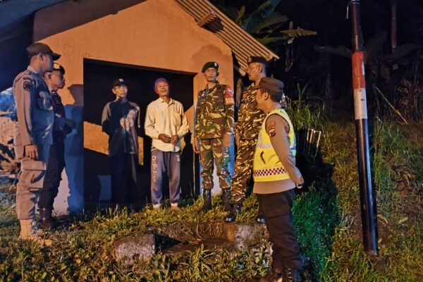 Sinergitas TNI – Polri Dan Masyarakat, Polsek Puspo Gelar Patroli antisipasi 3C jaga kondisifitas Wilayah