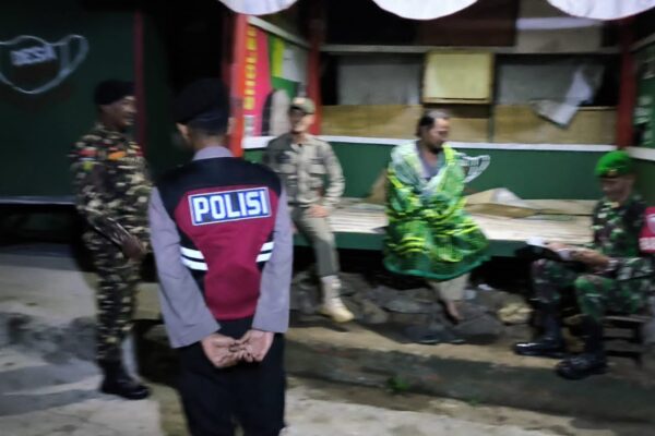 Kapolsek Puspo Gelar Patroli Antisipasi 3C, Jaga Kondusifitas Malam Hari