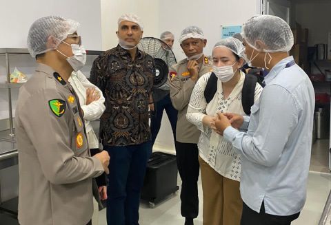 Tim DVI Polda Jatim Kembali Identifikasi 8 Jenazah Korban Robohnya Ponpes Al-Khoziny Sidoarjo