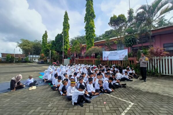 Polsek Purwodadi Gelar Sosialisai Anti-Bullying di SDN Gerbo I