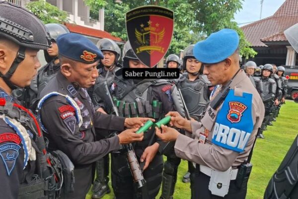 Bidpropam Polda Jateng Pastikan Personel Pengamanan Sidang Paripurna Hak Angket DPRD Pati Bebas Senpi dan Laksanakan Tugas Secara Humanis